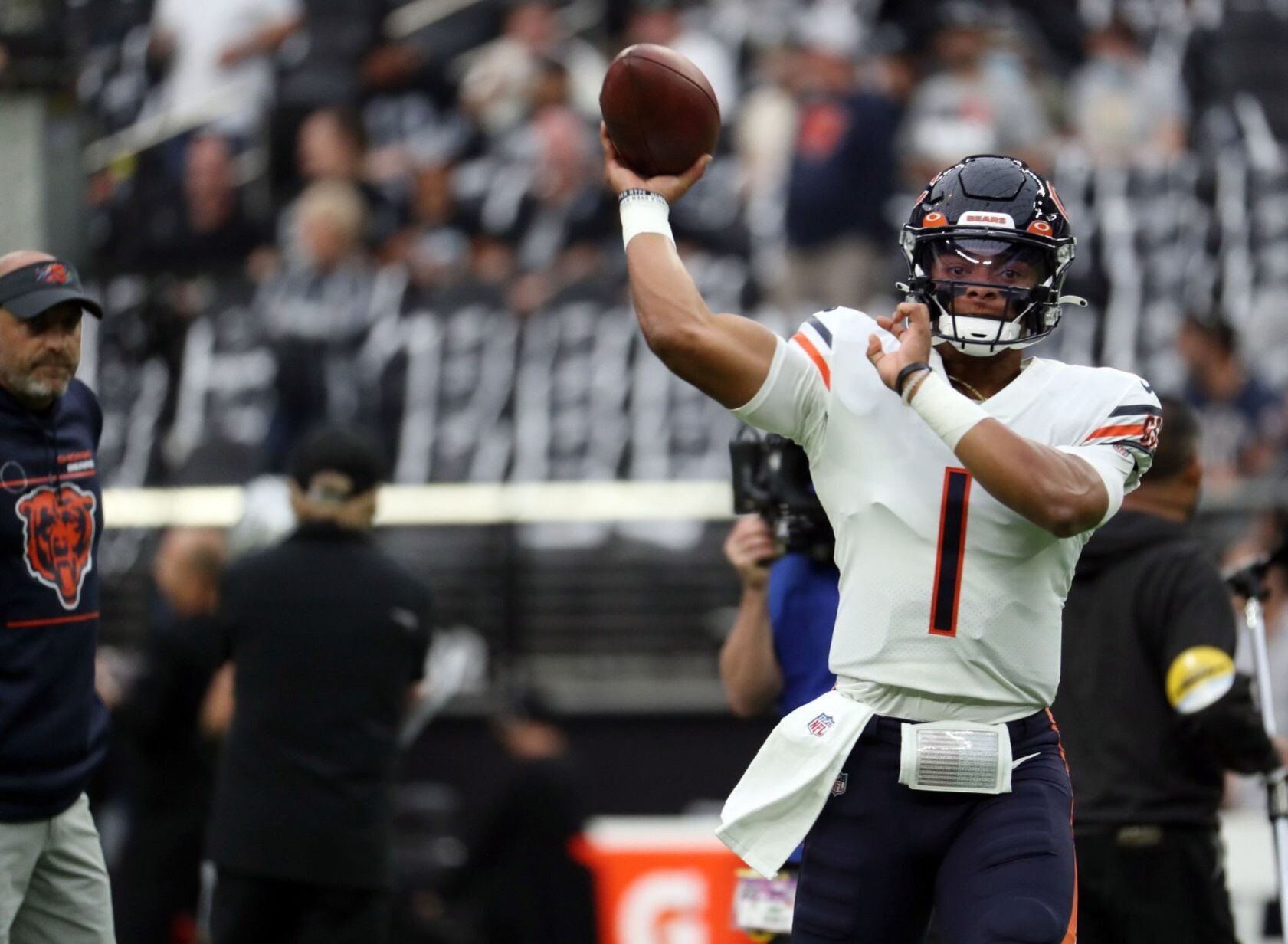 20211010-AMX-SPORTS-WEEK-5-RECAP-CHICAGO-BEARS-33-TB.jpg